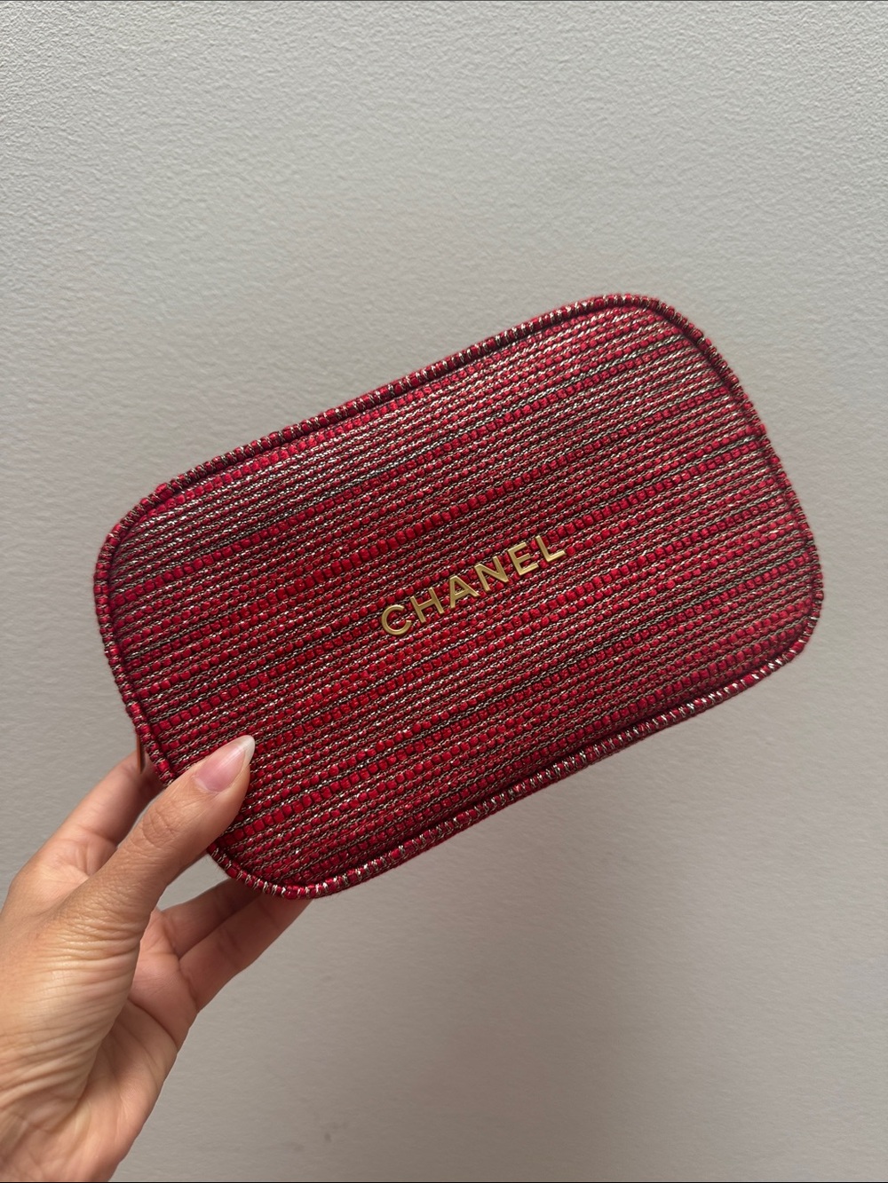 {CHANEL} Limited Holiday Cosmetic Case - Picture 1 of 4